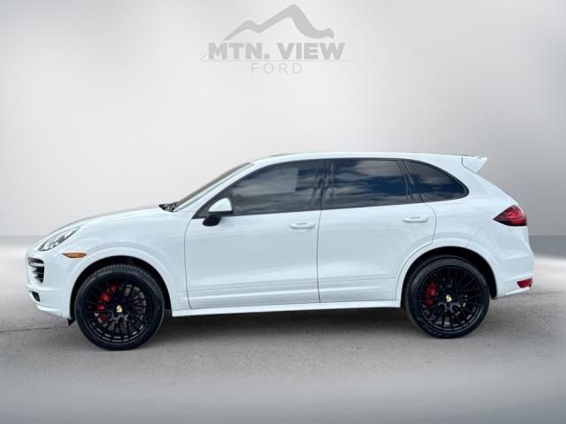 2014 Porsche Cayenne GTS