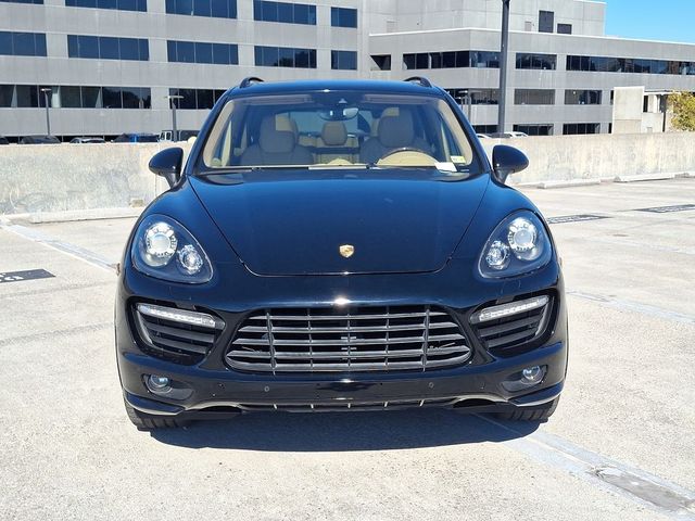 2014 Porsche Cayenne GTS