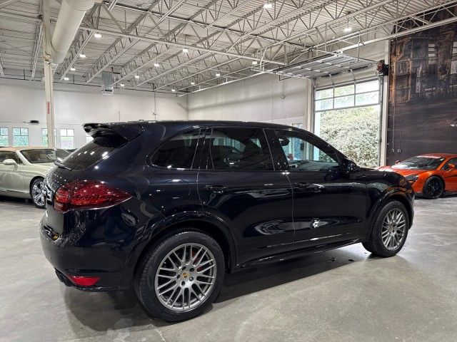 2014 Porsche Cayenne GTS