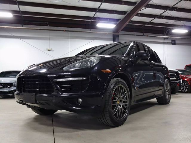 2014 Porsche Cayenne GTS