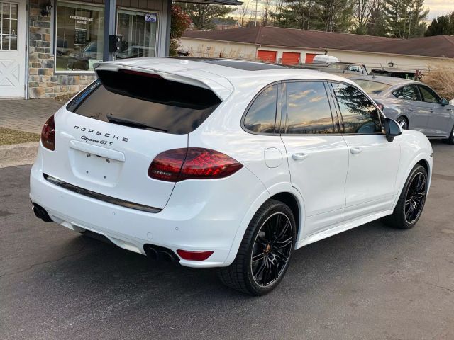 2014 Porsche Cayenne GTS