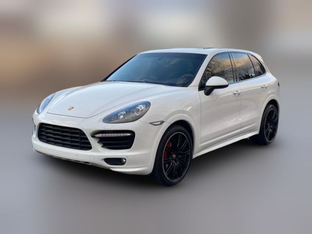 2014 Porsche Cayenne GTS