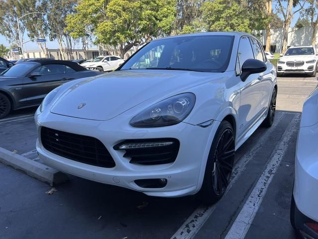 2014 Porsche Cayenne GTS