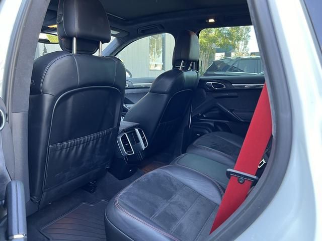 2014 Porsche Cayenne GTS