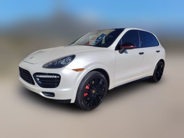 2014 Porsche Cayenne GTS