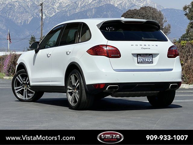 2014 Porsche Cayenne Platinum Edition