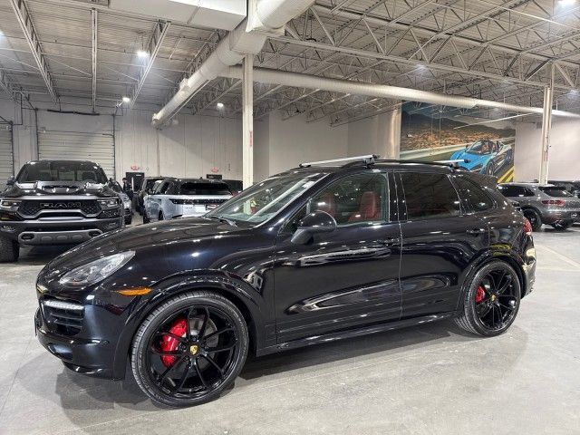 2014 Porsche Cayenne GTS