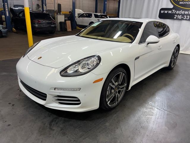 2014 Porsche Panamera 4