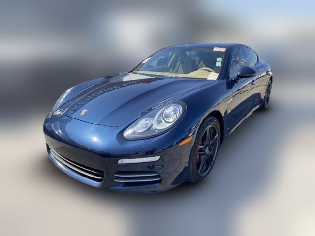 2014 Porsche Panamera 4