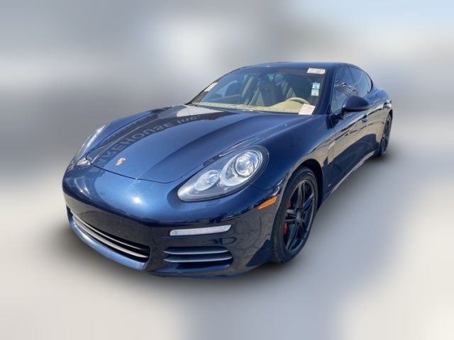 2014 Porsche Panamera 4