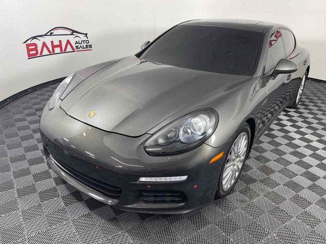 2014 Porsche Panamera 4