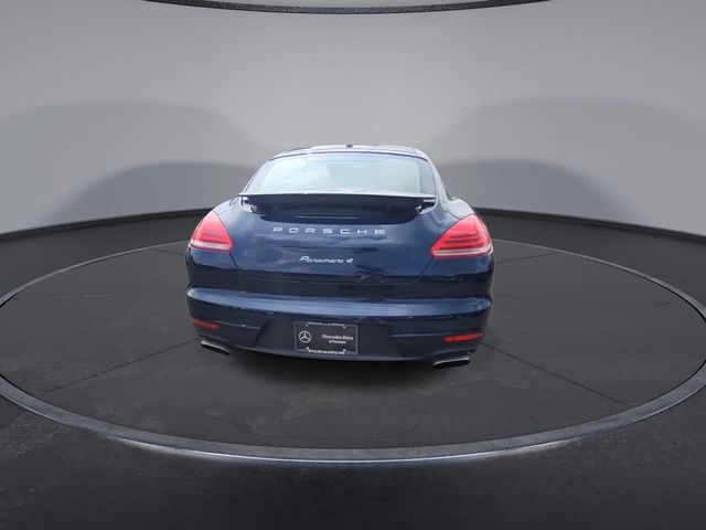2014 Porsche Panamera 4