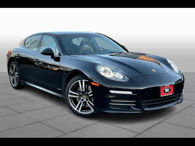 2014 Porsche Panamera 4