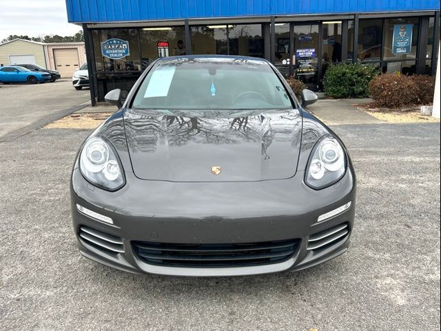 2014 Porsche Panamera 4