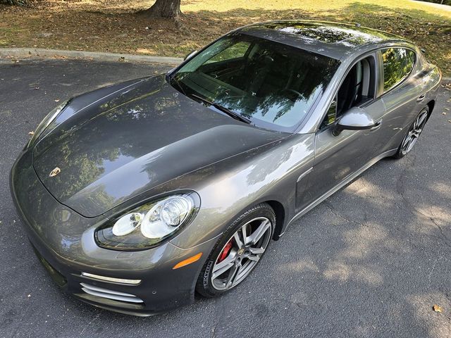 2014 Porsche Panamera 4