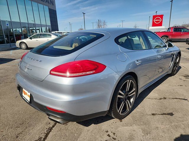 2014 Porsche Panamera 4