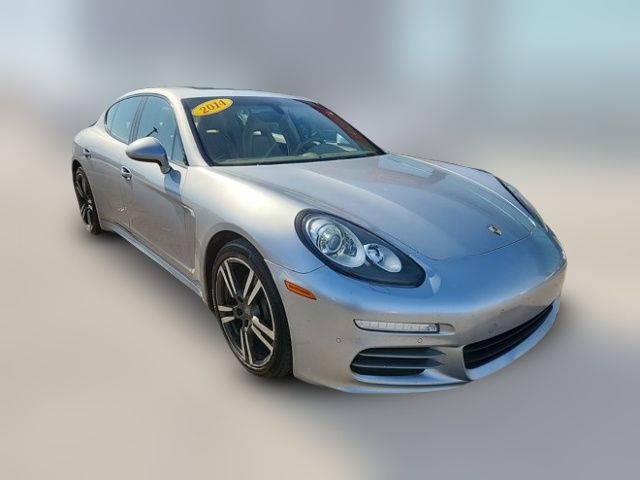 2014 Porsche Panamera 4