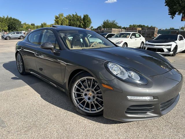 2014 Porsche Panamera 4