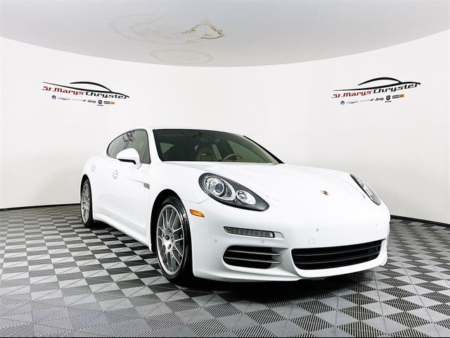 2014 Porsche Panamera 4