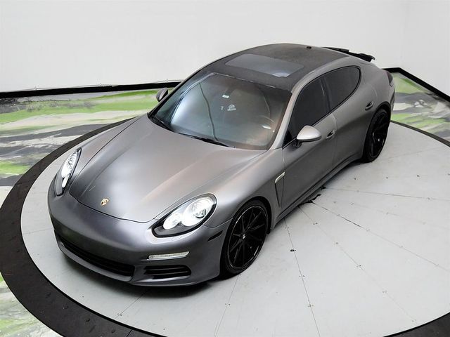 2014 Porsche Panamera 4