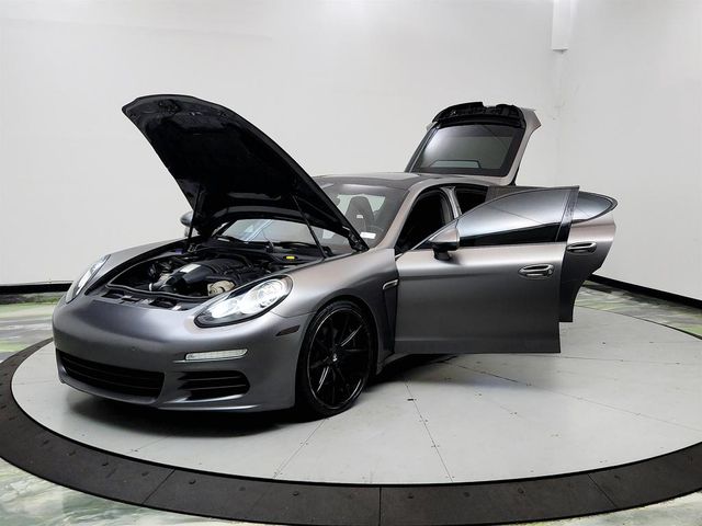 2014 Porsche Panamera 4