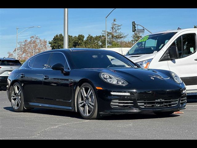 2014 Porsche Panamera 4S Executive