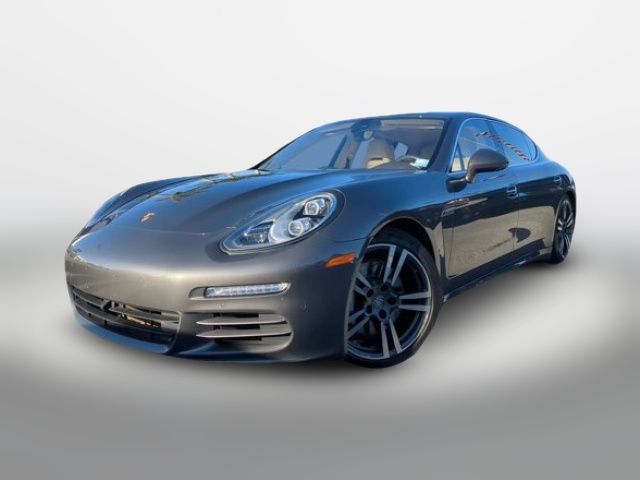 2014 Porsche Panamera 4S Executive