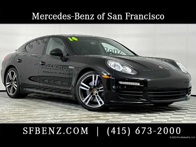 2014 Porsche Panamera 