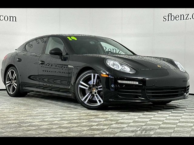 2014 Porsche Panamera 4