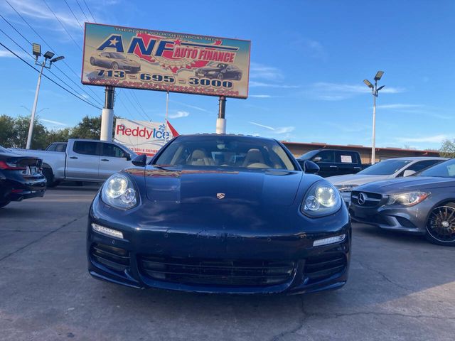 2014 Porsche Panamera 4