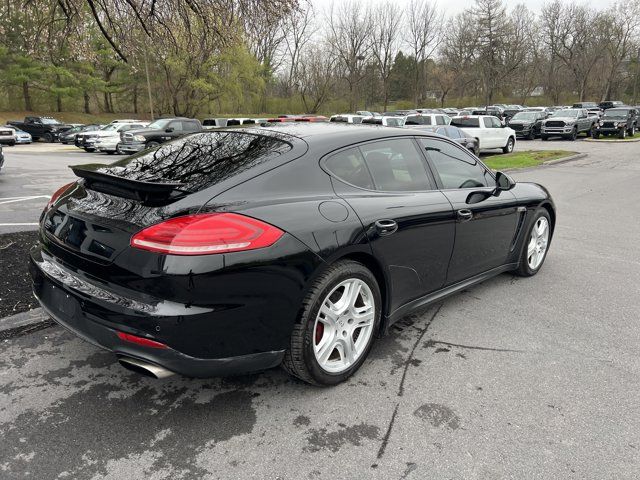 2014 Porsche Panamera 