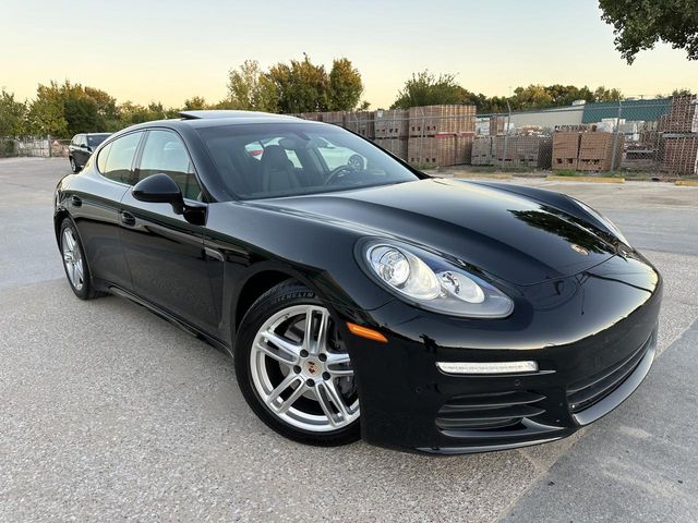 2014 Porsche Panamera 4