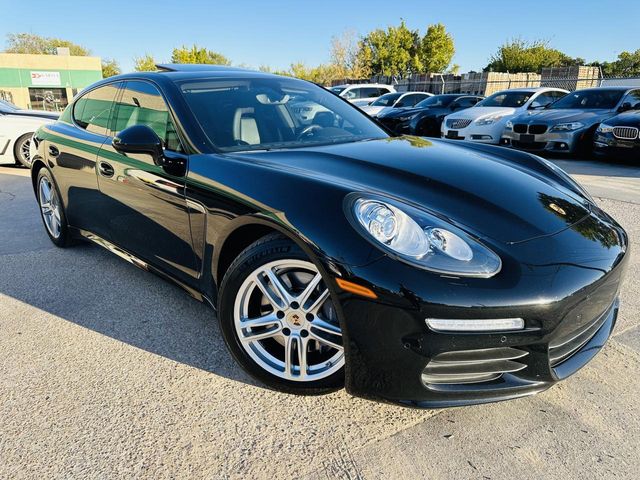 2014 Porsche Panamera 4