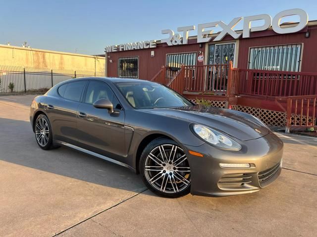 2014 Porsche Panamera 4