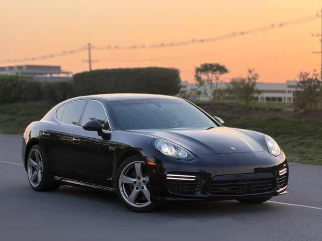 2014 Porsche Panamera Turbo
