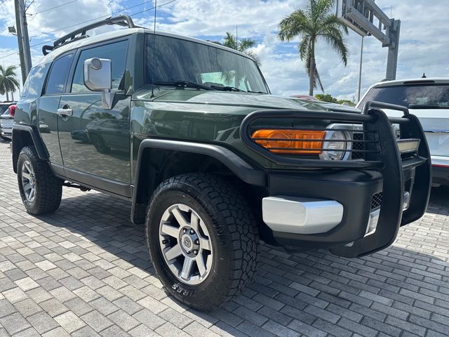 2014 Toyota FJ Cruiser Base