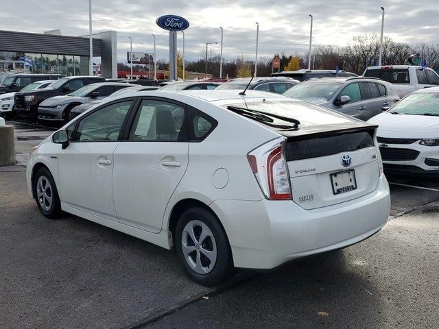 2014 Toyota Prius Five