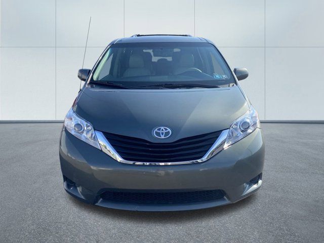 2014 Toyota Sienna LE