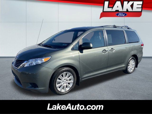 2014 Toyota Sienna LE