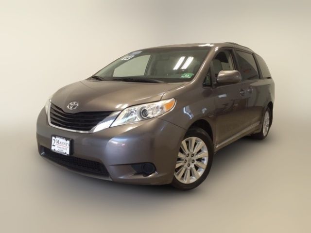 2014 Toyota Sienna LE