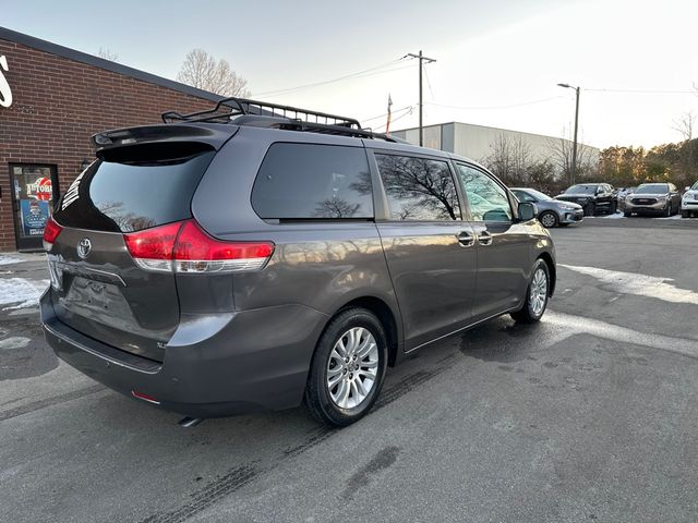 2014 Toyota Sienna 