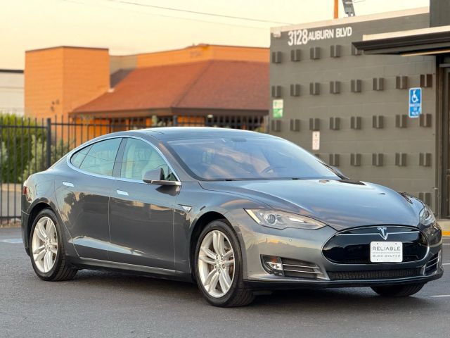 2014 Tesla Model S P85