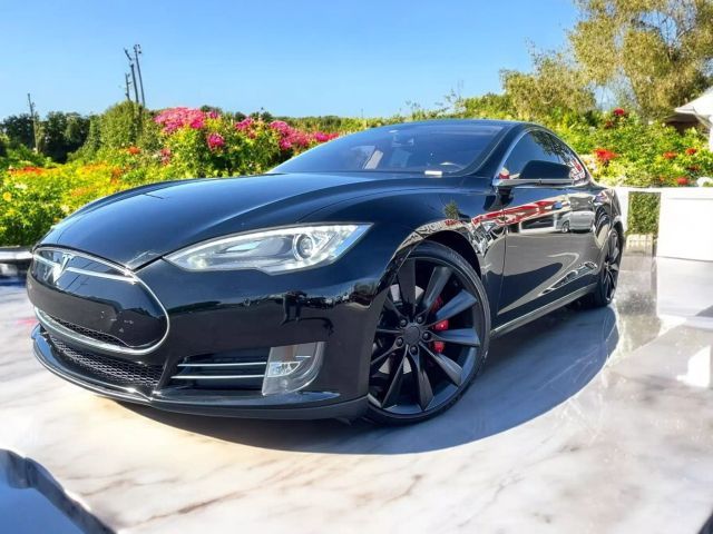 2014 Tesla Model S P85