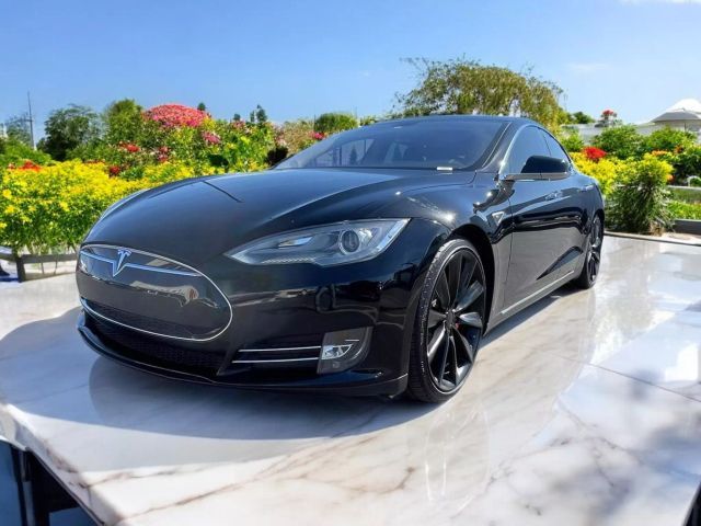 2014 Tesla Model S P85