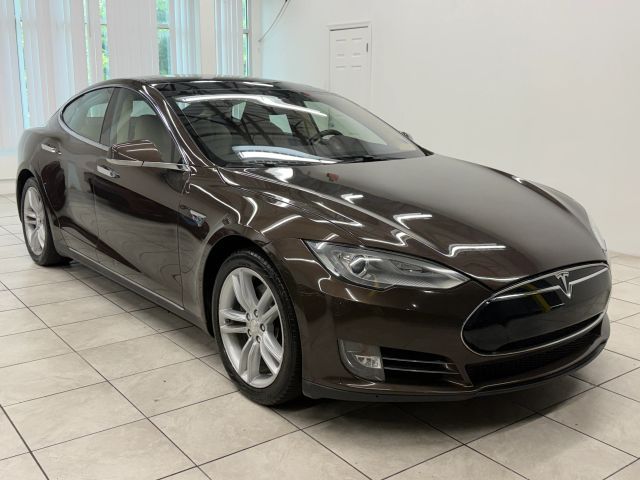 2014 Tesla Model S P85