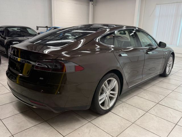 2014 Tesla Model S P85