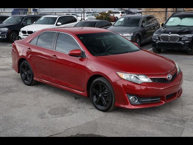 2014 Toyota Camry SE