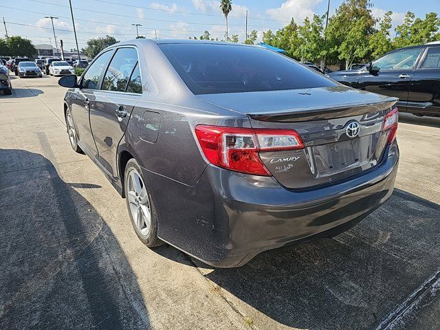 2014 Toyota Camry SE