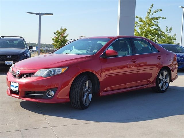 2014 Toyota Camry SE