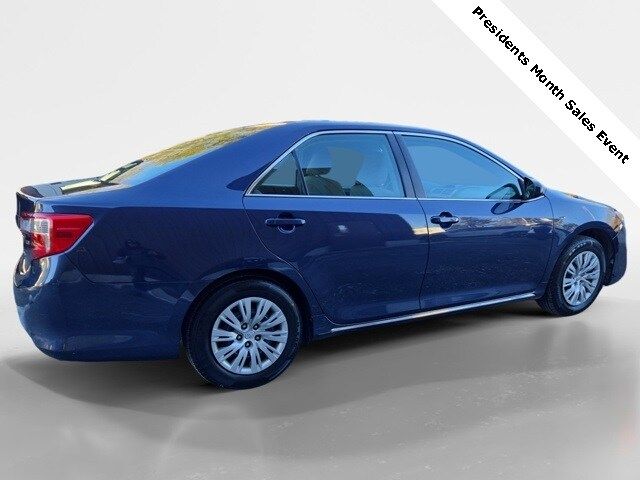 2014 Toyota Camry LE